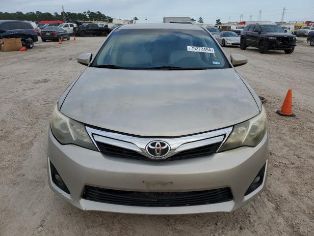 4T4BF1FK3DR290093 - 2013 TOYOTA CAMRY L TAN photo 5