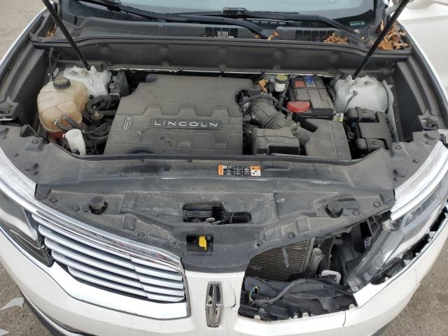 2LMTJ8LR3GBL36902 - 2016 LINCOLN MKX RESERVE 白色 照片 11