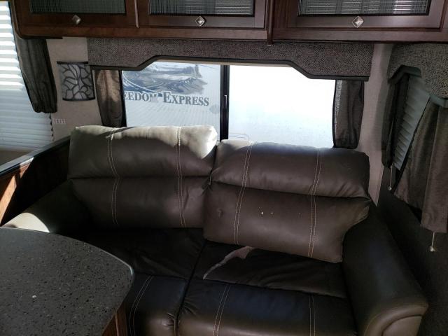 5SFNB3720JE349542 - 2018 HEARTLAND NORTH TRAI 棕色 照片 8