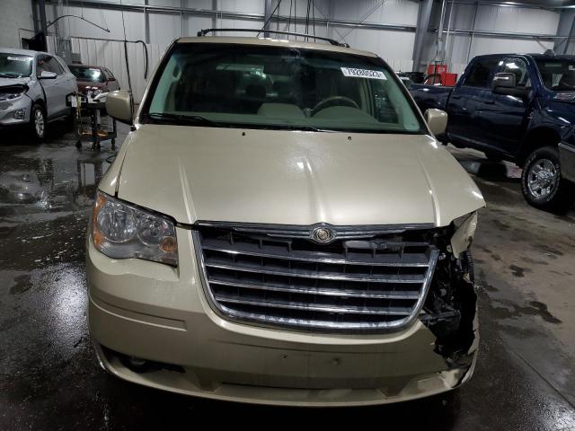 2A4RR5DX9AR472491 - 2010 CHRYSLER TOWN & COU TOURING GOLD photo 5