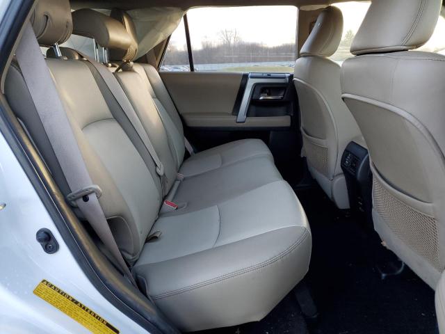 JTEBU5JR2G5340640 - 2016 TOYOTA 4RUNNER SR5/SR5 PREMIUM 白色 照片 11