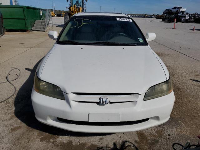 1HGCG1656YA013943 - 2000 HONDA ACCORD EX WHITE photo 5