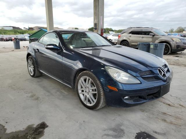 WDBWK54F58F180082 - 2008 MERCEDES-BENZ SLK 280 BLUE photo 4