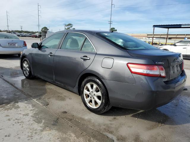 4T1BF3EK7BU775633 - 2011 TOYOTA CAMRY BASE GRAY photo 2