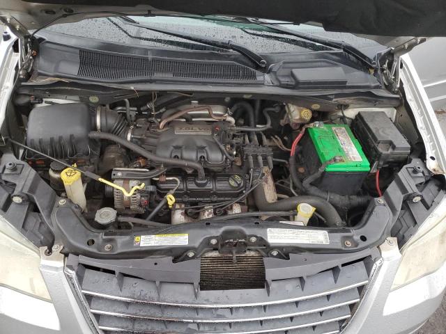 2A4RR2D18AR330935 - 2010 CHRYSLER TOWN AND C LX SILVER photo 12
