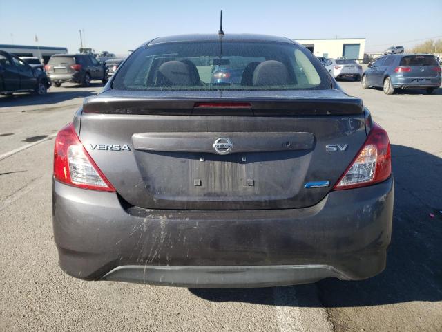 3N1CN7AP6FL922807 - 2015 NISSAN VERSA S GRAY photo 6