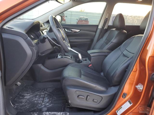 5N1AT2MT4HC854538 - 2017 NISSAN ROGUE S ORANGE photo 7