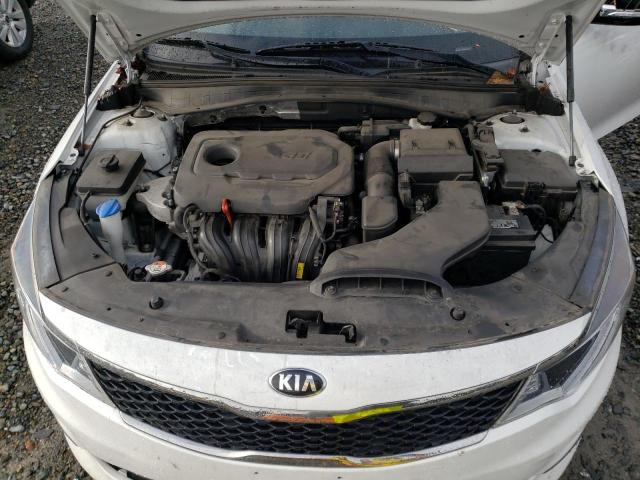 5XXGT4L38HG139886 - 2017 KIA OPTIMA LX WHITE photo 11