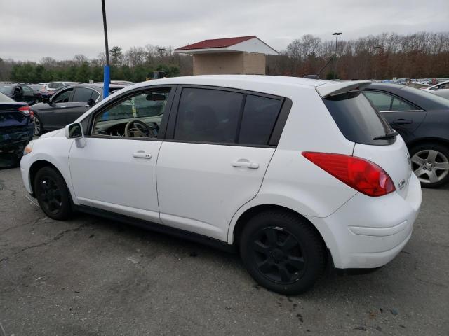 3N1BC13E79L379062 - 2009 NISSAN VERSA S WHITE photo 2