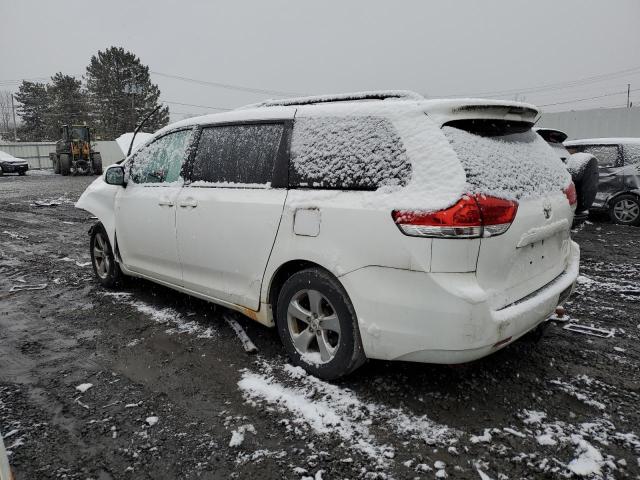 5TDKK3DC2BS029380 - 2011 TOYOTA SIENNA LE WHITE photo 2