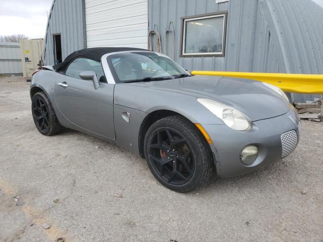 1G2MB33B56Y105562 - 2006 PONTIAC SOLSTICE GRAY photo 4