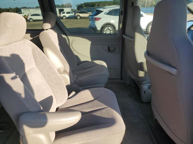 2C4GP24R73R362514 - 2003 CHRYSLER TOWN & COU RED photo 11