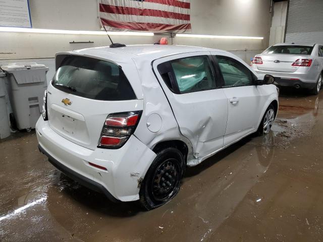 1G1JG6SG5H4144816 - 2017 CHEVROLET SONIC WHITE photo 3