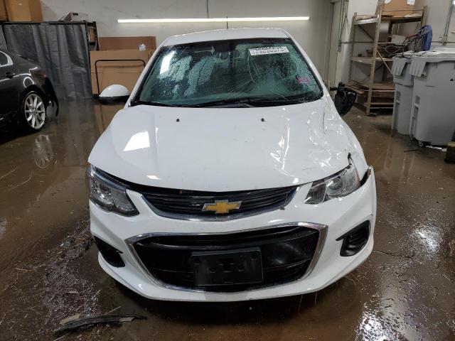 1G1JG6SG5H4144816 - 2017 CHEVROLET SONIC WHITE photo 5