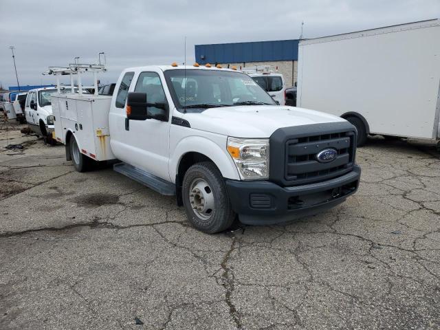 1FD8X3G66DEB46594 - 2013 FORD F350 SUPER DUTY WHITE photo 4