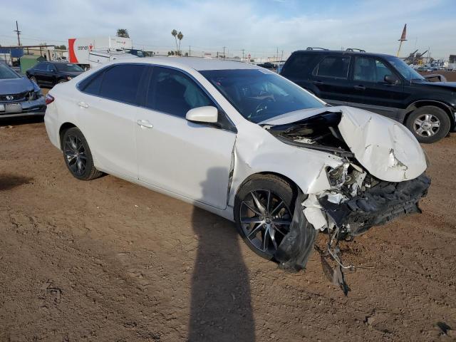 4T1BF1FK0FU476686 - 2015 TOYOTA CAMRY LE WHITE photo 4