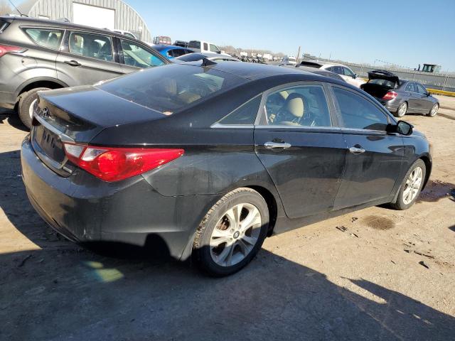 5NPEC4AC0CH447657 - 2012 HYUNDAI SONATA SE BLACK photo 3