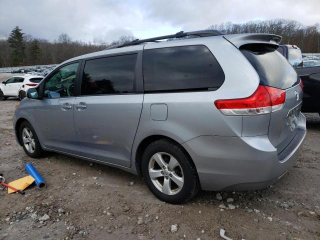 5TDKK3DC3ES412071 - 2014 TOYOTA SIENNA LE SILVER photo 2