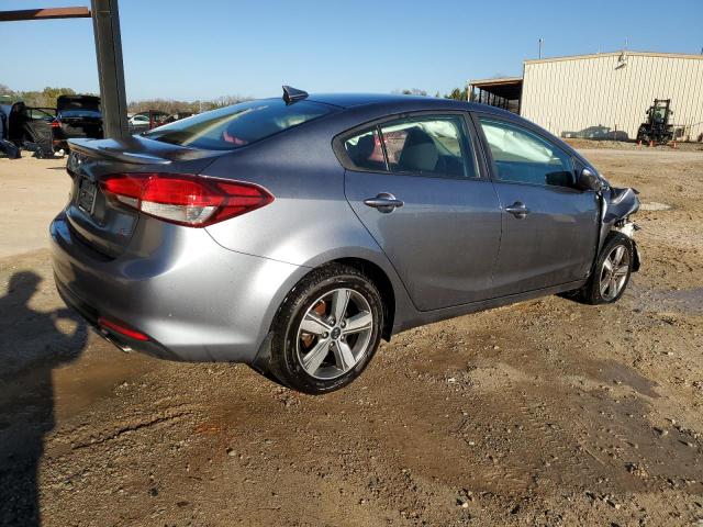 3KPFL4A77JE186830 - 2018 KIA FORTE LX GRAY photo 3