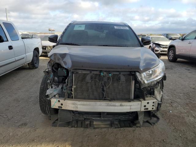 5TDJZRFH9KS708324 - 2019 TOYOTA HIGHLANDER SE GRAY photo 5