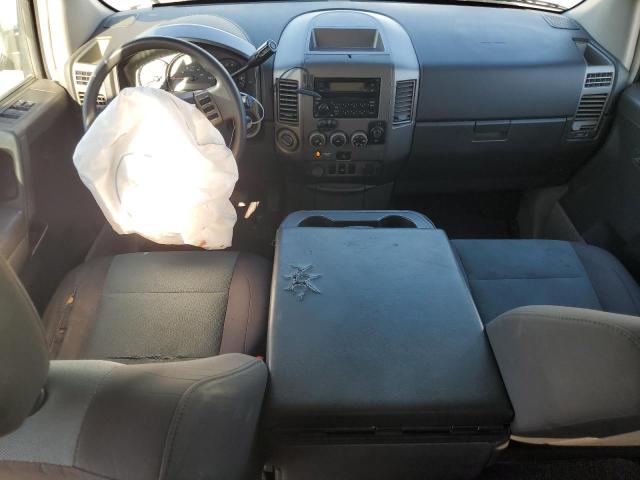 1N6AA07B24N533594 - 2004 NISSAN TITAN XE SILVER photo 8