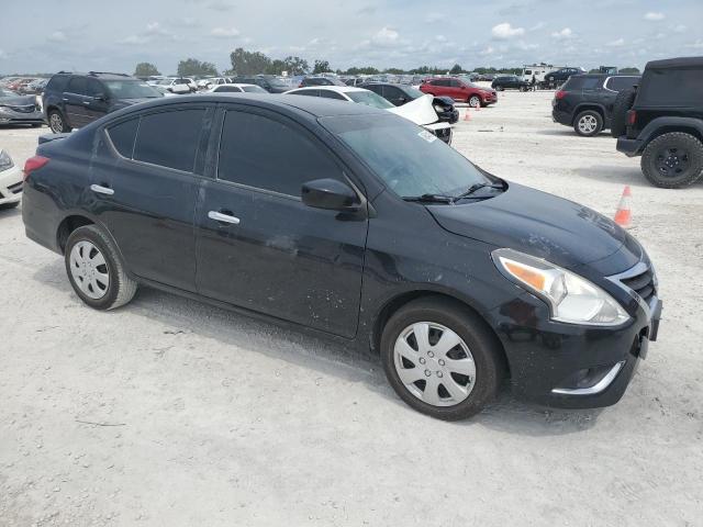 3N1CN7AP7JL803804 - 2018 NISSAN VERSA S BLACK photo 4