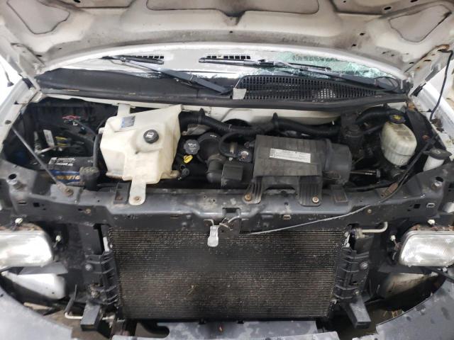 1GCGG25CX81103506 - 2008 CHEVROLET EXPRESS G2 WHITE photo 12