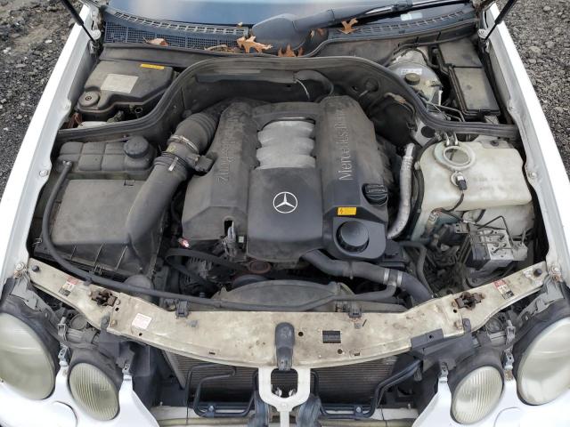 WDBLK65G4XT004821 - 1999 MERCEDES-BENZ CLK 320 WHITE photo 11