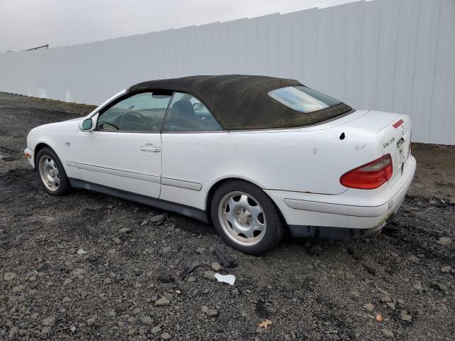 WDBLK65G4XT004821 - 1999 MERCEDES-BENZ CLK 320 WHITE photo 2