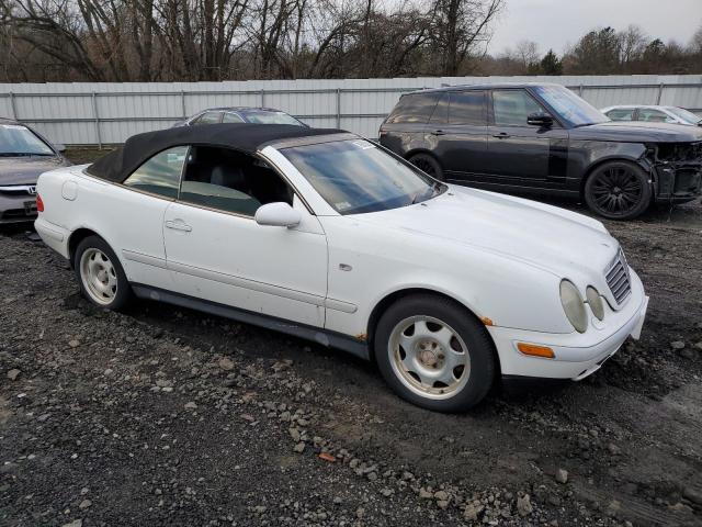 WDBLK65G4XT004821 - 1999 MERCEDES-BENZ CLK 320 WHITE photo 4