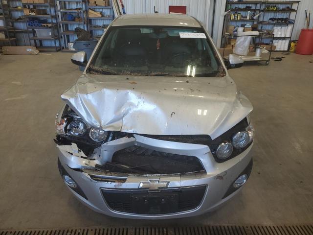 1G1JE6SB6G4156255 - 2016 CHEVROLET SONIC LTZ SILVER photo 5