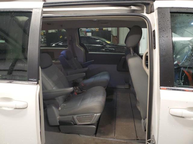 2A4RR5D16AR197965 - 2010 CHRYSLER TOWN & COU TOURING WHITE photo 11