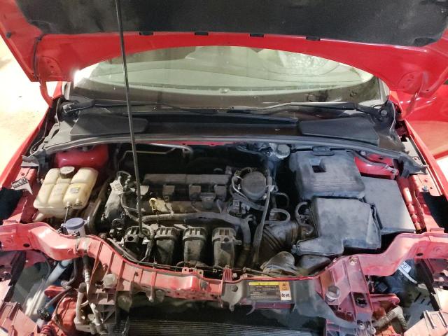 1FAHP3K26CL280286 - 2012 FORD FOCUS SE RED photo 11