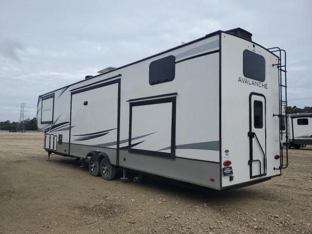 4YDFAVV20NE761388 - 2022 KEYSTONE AVALANCHE თეთრი ფოტო 3