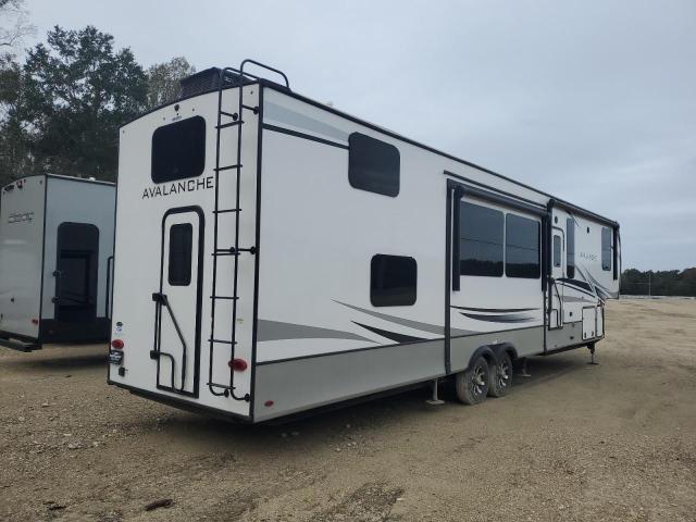 4YDFAVV20NE761388 - 2022 KEYSTONE AVALANCHE თეთრი ფოტო 4