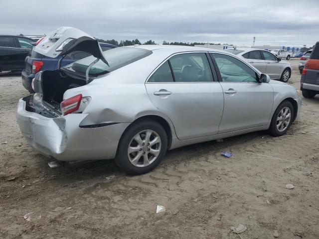 4T1BK3EK0BU626329 - 2011 TOYOTA CAMRY SE GRAY photo 3