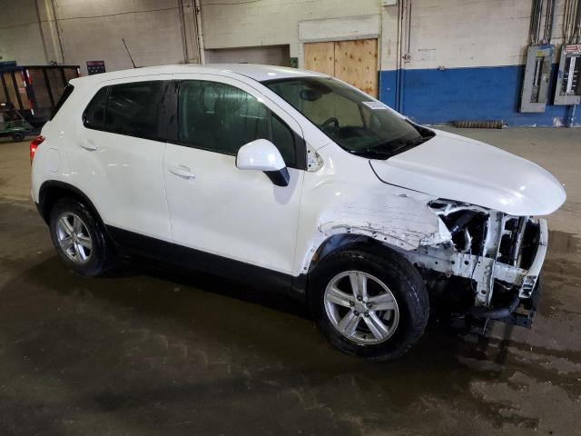 3GNCJKSB5KL203404 - 2019 CHEVROLET TRAX LS WHITE photo 4