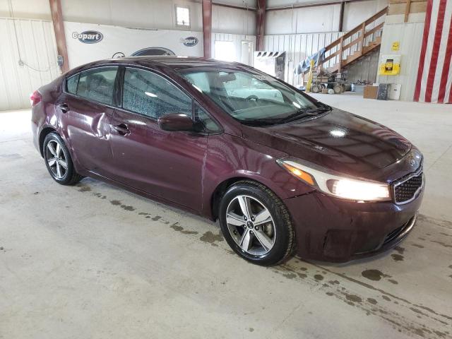 3KPFL4A74JE233506 - 2018 KIA FORTE LX BURGUNDY photo 4