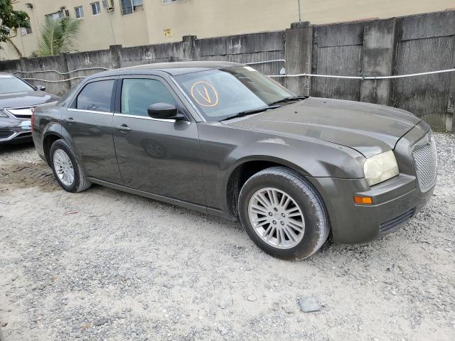 2C3KA43D19H601149 - 2009 CHRYSLER 300 LX GRAY photo 4