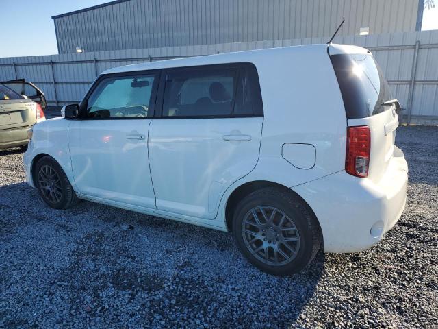 JTLZE4FE5CJ024834 - 2012 TOYOTA SCION XB WHITE photo 2