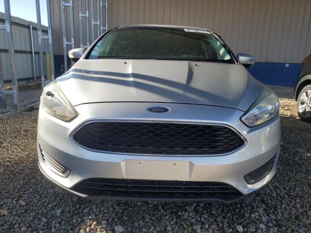 1FADP3F22GL290747 - 2016 FORD FOCUS SE SILVER photo 5