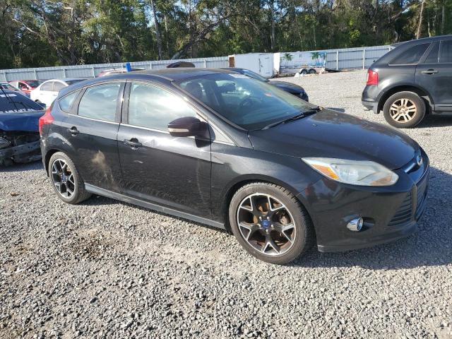 1FADP3K22EL173124 - 2014 FORD FOCUS SE BLACK photo 4