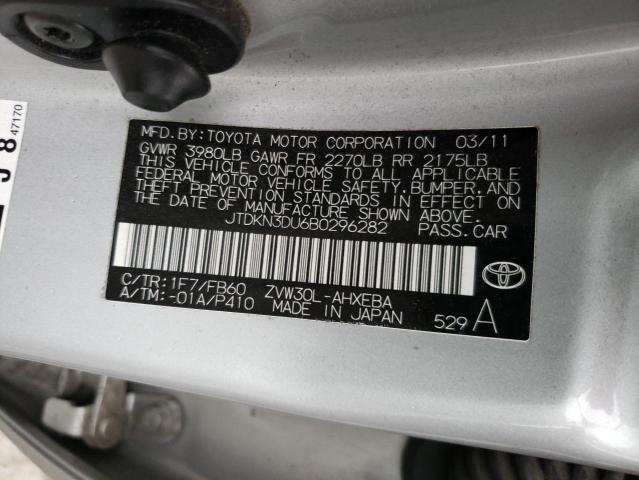 JTDKN3DU6B0296282 - 2011 TOYOTA PRIUS SILVER photo 13