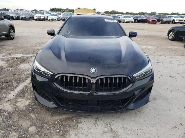 WBAGV8C07MCF63741 - 2021 BMW M850XI BLACK photo 5