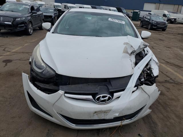 5NPDH4AE2FH638256 - 2015 HYUNDAI ELANTRA SE WHITE photo 5