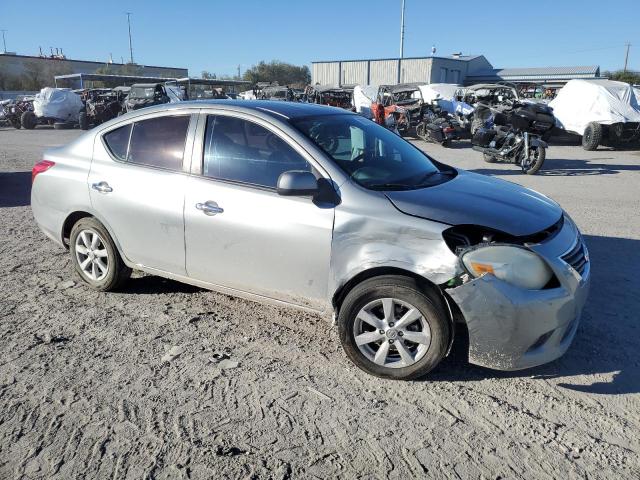 3N1CN7AP9CL839559 - 2012 NISSAN VERSA S GRAY photo 4