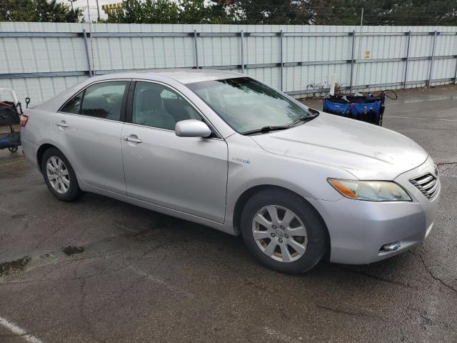 4T1BB46K28U040244 - 2008 TOYOTA CAMRY HYBRID SILVER photo 4