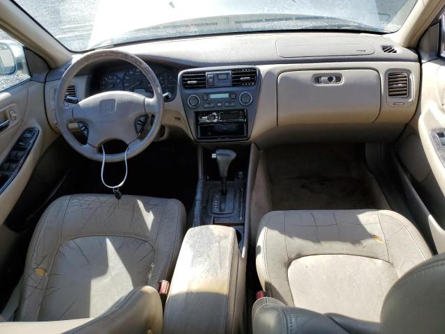 1HGCG1650WA075285 - 1998 HONDA ACCORD EX BEIGE photo 8