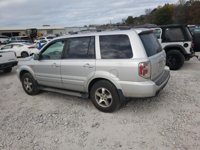 5FNYF28456B020047 - 2006 HONDA PILOT EX SILVER photo 2