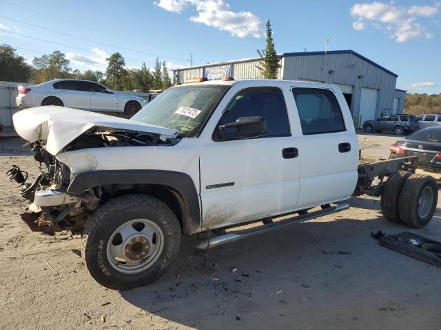 1GDJC33U94F190472 - 2004 GMC NEW SIERRA C3500 WHITE photo 1